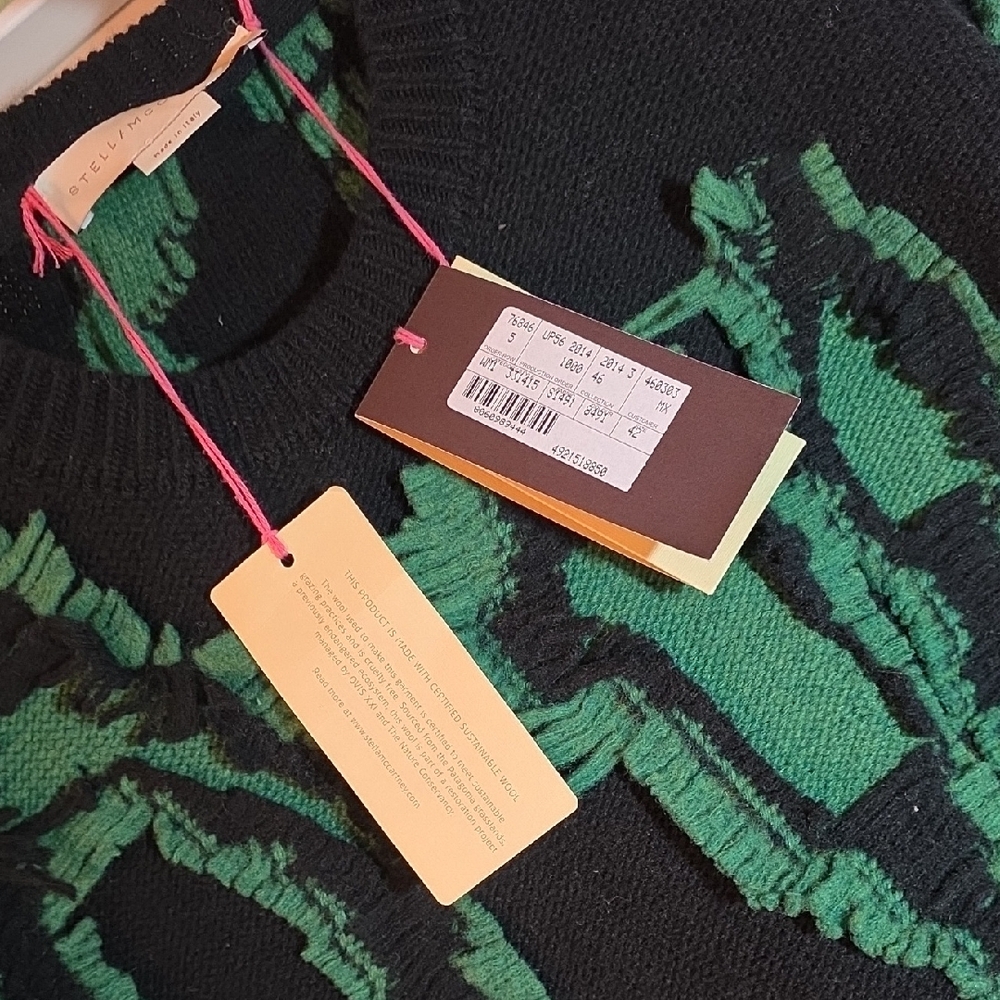 Stella McCartney Black and Green Crewneck Sweater - Picture 5 of 13